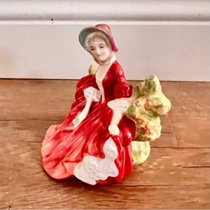 1939 Royal Doulton England Bone China Figurine Lydia HN1908 Vintage‎